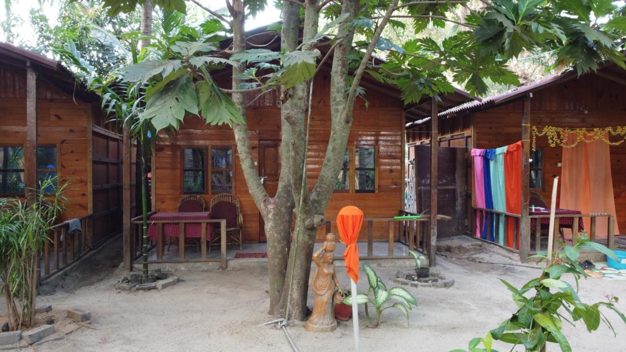 Bed and Breakfast Fernandes Bar And Restaurant Canacona Exterior foto