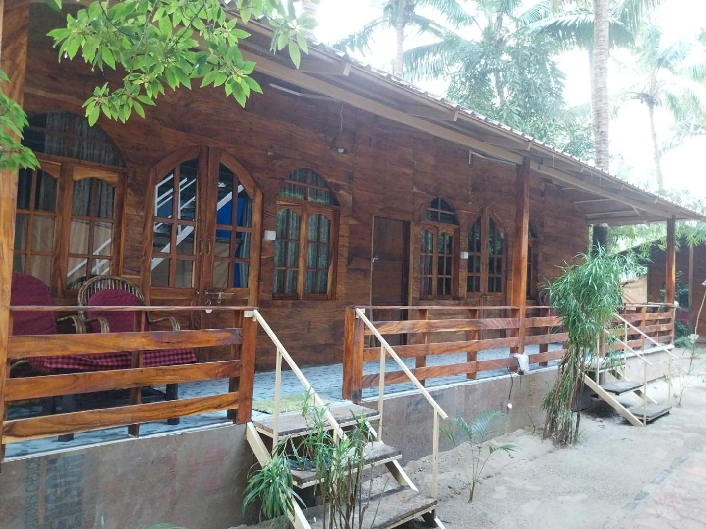 Bed and Breakfast Fernandes Bar And Restaurant Canacona Exterior foto